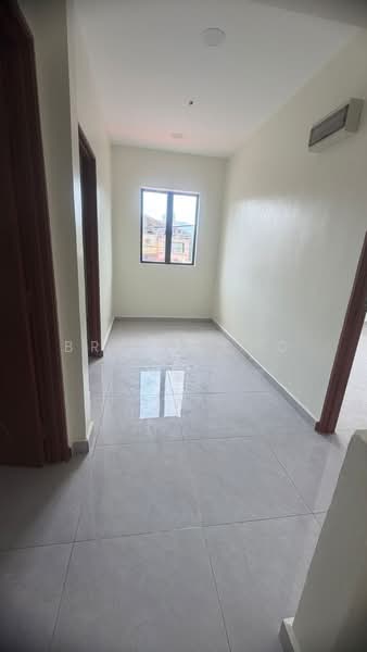 Rumah Teres 2 Tingkat untuk Dijual di Taman Prima Saujana (Kajang) - Bryan Cho - Corridor - PropertyGuru.com.my