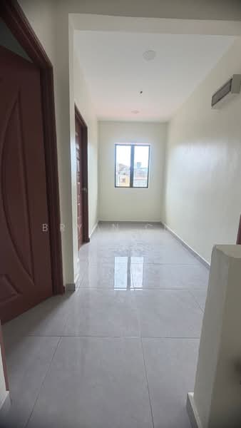 Rumah Teres 2 Tingkat untuk Dijual di Taman Prima Saujana (Kajang) - Bryan Cho - Corridor - PropertyGuru.com.my