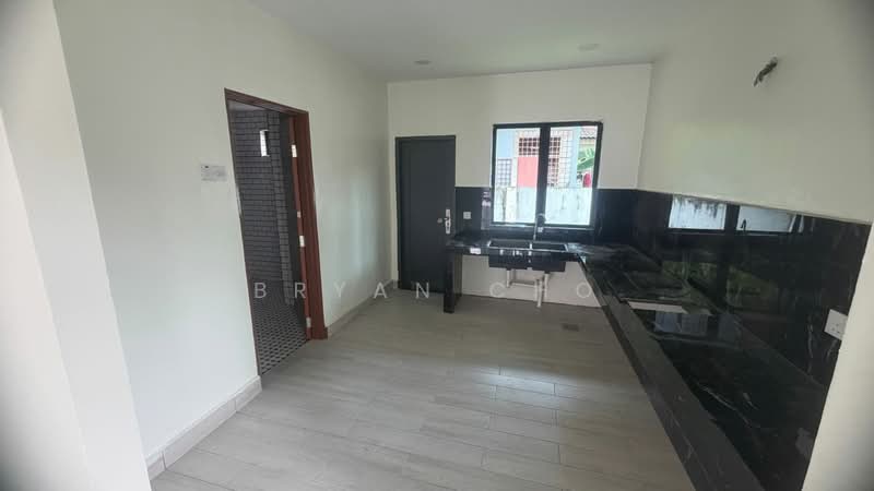 Rumah Teres 2 Tingkat untuk Dijual di Taman Prima Saujana (Kajang) - Bryan Cho - Kitchen - PropertyGuru.com.my