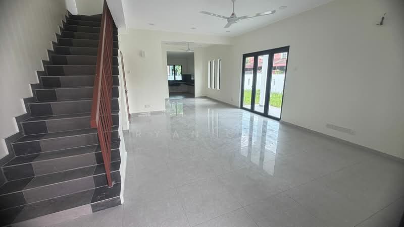 Rumah Teres 2 Tingkat untuk Dijual di Taman Prima Saujana (Kajang) - Bryan Cho - Living Room - PropertyGuru.com.my