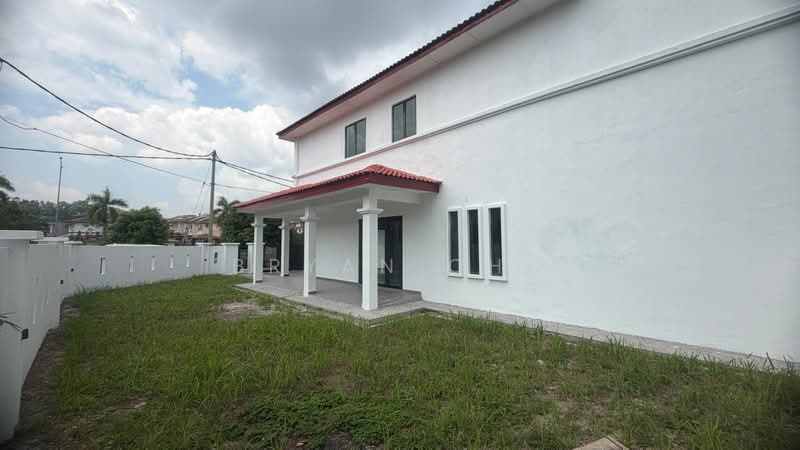 Rumah Teres 2 Tingkat untuk Dijual di Taman Prima Saujana (Kajang) - Bryan Cho - Exterior - PropertyGuru.com.my
