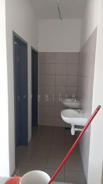 Shop / Office untuk Disewa di Jade Hills (Kajang) - Jennifer Chin - Bathroom - PropertyGuru.com.my