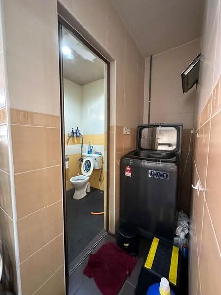 Rumah Teres 1.5-Tingkat untuk Dijual di Taman Mutiara Rini (Skudai) - Sean Yeoh - Bathroom - PropertyGuru.com.my