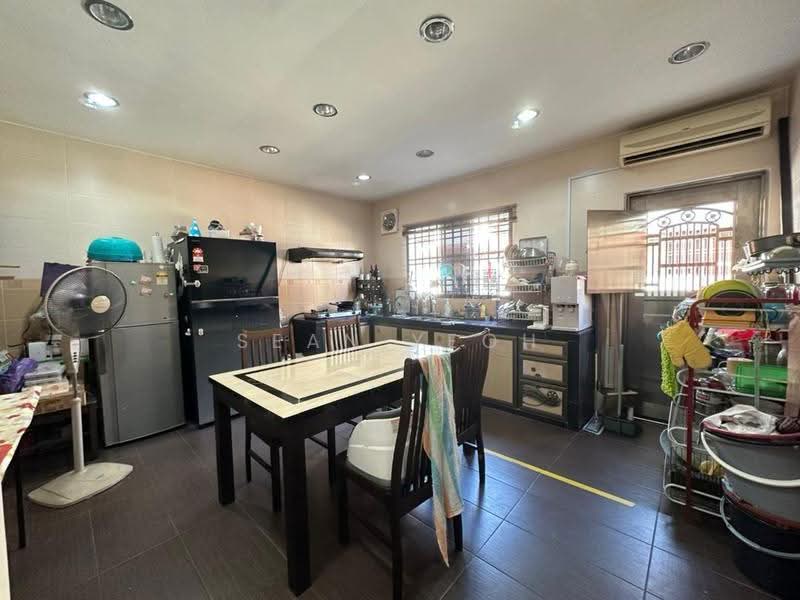 Rumah Teres 1.5-Tingkat untuk Dijual di Taman Mutiara Rini (Skudai) - Sean Yeoh - Kitchen - PropertyGuru.com.my