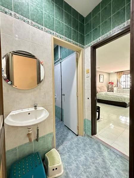Rumah Teres 1.5-Tingkat untuk Dijual di Taman Mutiara Rini (Skudai) - Sean Yeoh - Bathroom - PropertyGuru.com.my