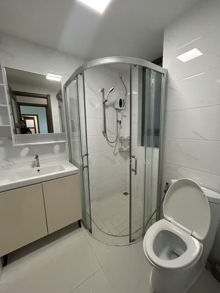 Servis Apartment untuk Disewa di Forest City - May Low - forest-city-rental-jb.washroom.jpg - PropertyGuru.com.my