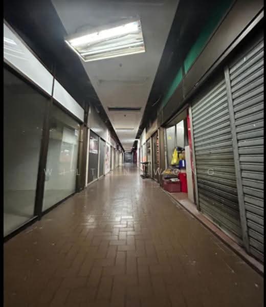 Retail Space for Rent in Kuala Lumpur (Kuala Lumpur) - Wilton Wong - Corridor - PropertyGuru.com.my