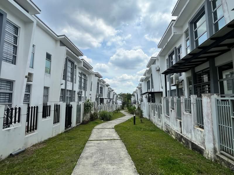 2-storey Terraced House for Sale in Bandar Seri Alam (Masai) - Sze Lee - Exterior - PropertyGuru.com.my