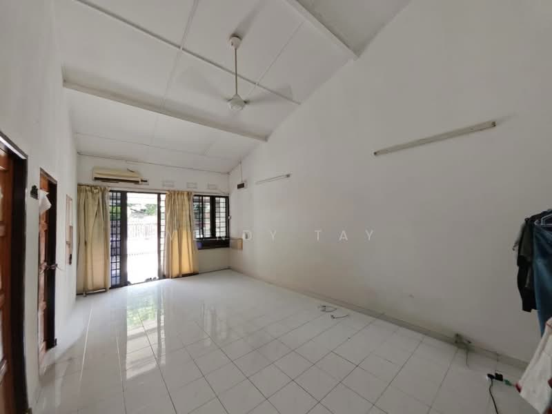 Rumah Teres untuk Dijual di Taman Century (Johor Bahru) - Wendy Tay - PropertyGuru.com.my