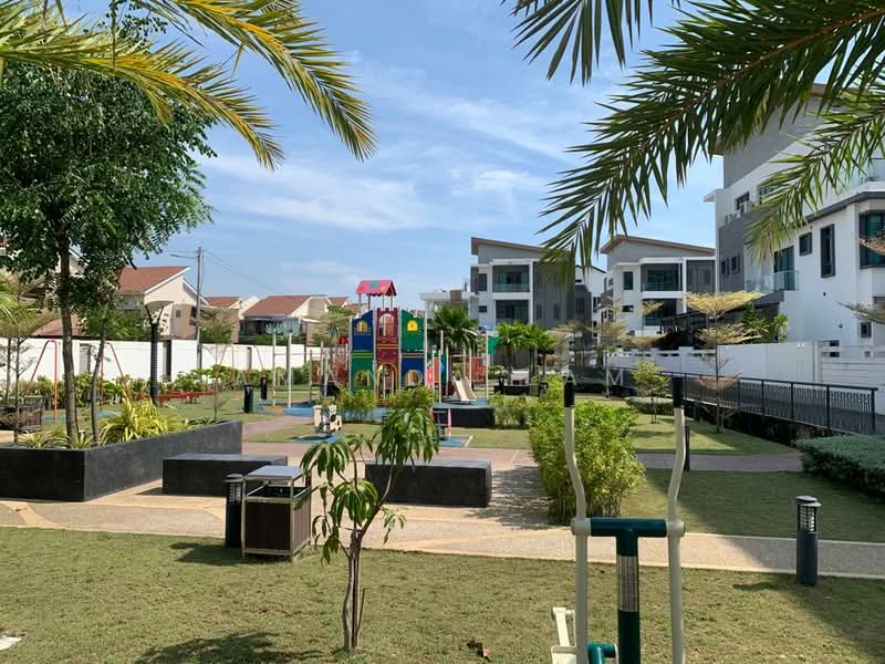 Rumah Banglo untuk Dijual di Taman Naluri Emas (Seberang Jaya) - Amanda Lam - Exterior - PropertyGuru.com.my