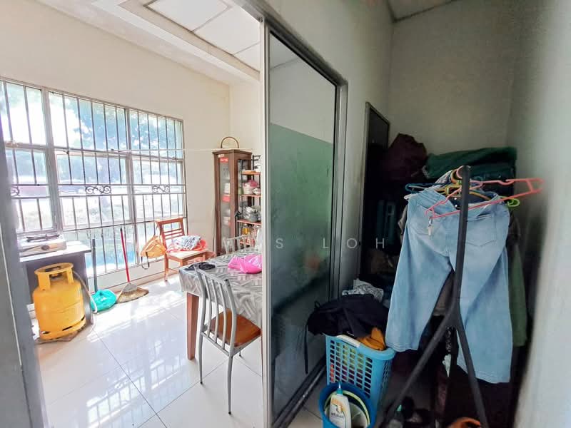 Shop for Sale in Subang Jaya (Selangor) - James Loh - Dining Room - PropertyGuru.com.my
