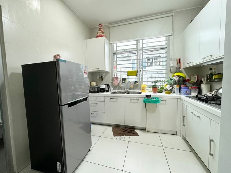 Condominium for Rent at The Seed Taman Sutera Utama - Joan Chia - Kitchen - PropertyGuru.com.my