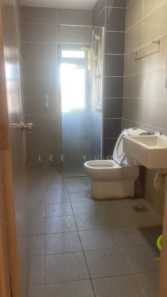 Service Residence for Rent at HYVE - Lee Yuqi - Bathroom - PropertyGuru.com.my