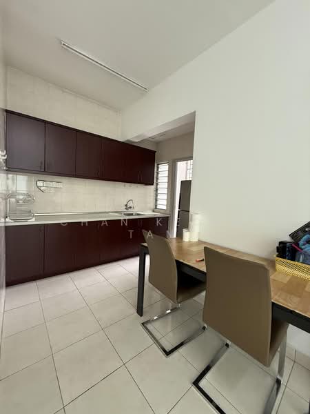 Servis Apartment untuk Dijual di E-Tiara - Chan Keong Tan - Kitchen - PropertyGuru.com.my