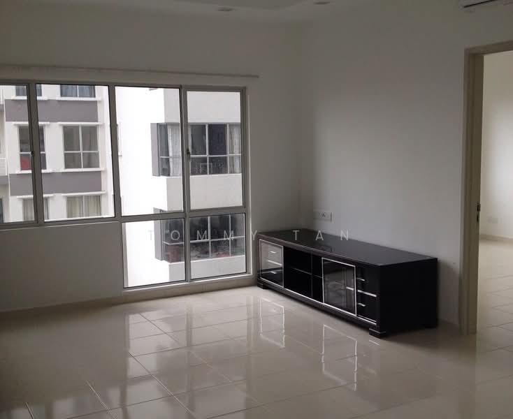 Servis Apartment untuk Disewa di I Residence - TOMMY TAN - Living Room - PropertyGuru.com.my