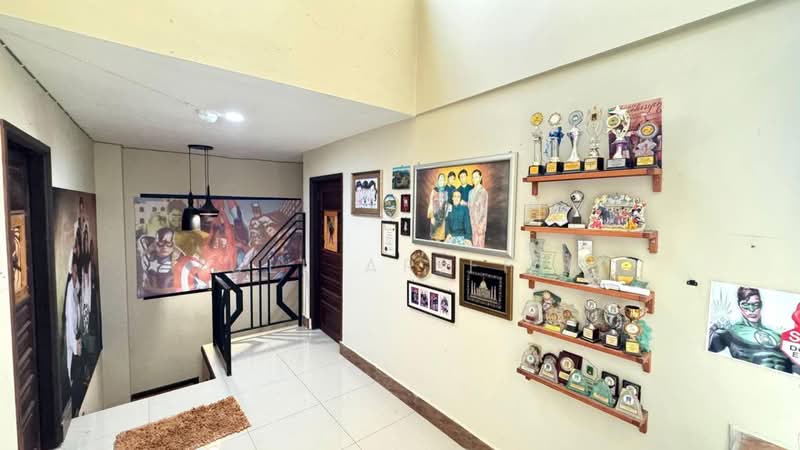 2.5-storey Terraced House for Sale in Kuala Selangor (Selangor) - ZULL ARIFFIN - Corridor - PropertyGuru.com.my