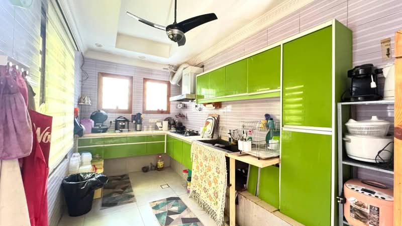 2.5-storey Terraced House for Sale in Kuala Selangor (Selangor) - ZULL ARIFFIN - Kitchen - PropertyGuru.com.my