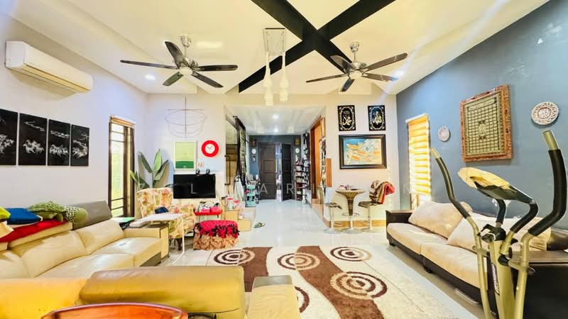 2.5-storey Terraced House for Sale in Kuala Selangor (Selangor) - ZULL ARIFFIN - Living Room - PropertyGuru.com.my