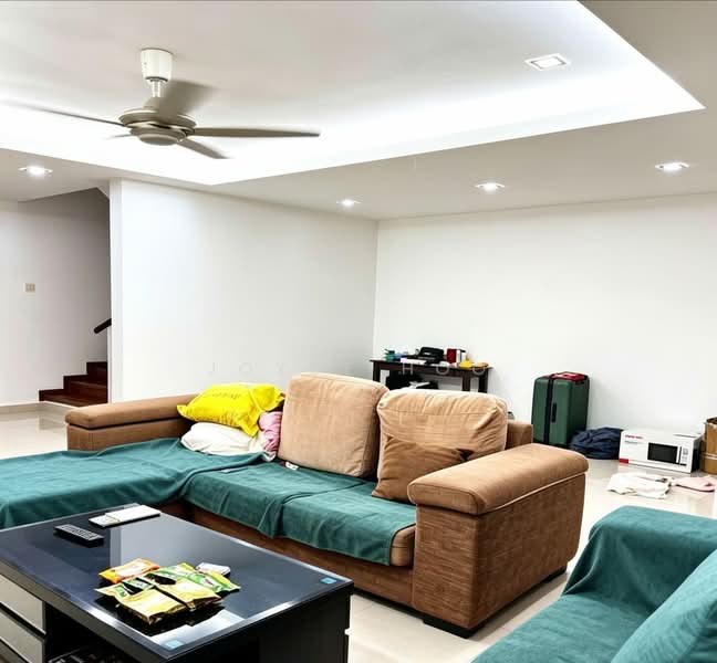 2-storey Terraced House for Rent in TAMAN PUCHONG UTAMA (Puchong) - Joyce Hoo - Living Room - PropertyGuru.com.my
