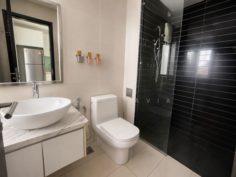 Servis Apartment untuk Disewa di Centrus Soho - Amy Oktavia - Bathroom - PropertyGuru.com.my