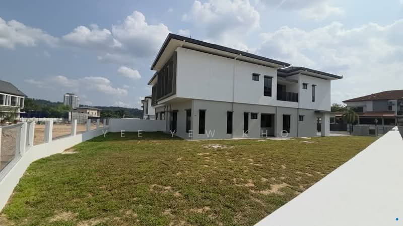 Semi-Detached House for Sale in Bandar Kinrara Seksyen 1 (Bandar Kinrara) - Yee Yew Kho - Exterior - PropertyGuru.com.my