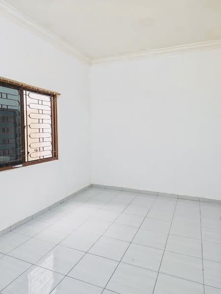 1-storey Terraced House for Rent in Taman Abad (Johor Bahru) - Karen Yeo - PropertyGuru.com.my