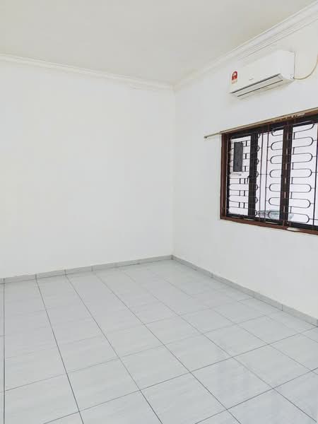 1-storey Terraced House for Rent in Taman Abad (Johor Bahru) - Karen Yeo - PropertyGuru.com.my