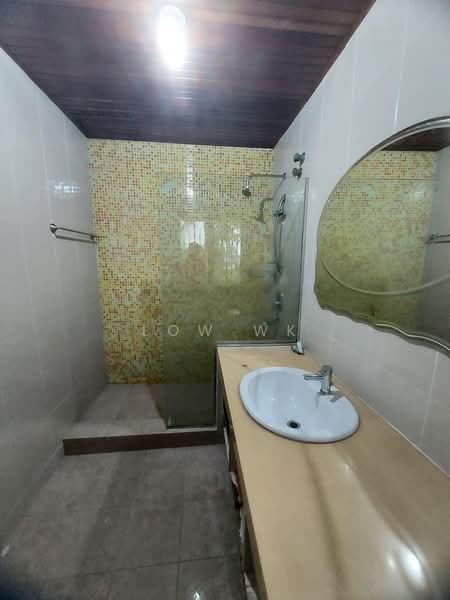 2-storey Terraced House for Sale in Taman Bukit Desa (Taman Desa) - LOW WK - Bathroom - PropertyGuru.com.my