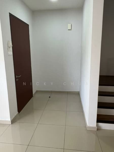 Terraced House for Sale in Kajang East (Semenyih) - Nicky Chua - Entrance - PropertyGuru.com.my