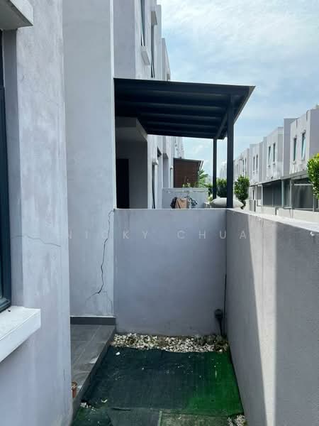 Terraced House for Sale in Kajang East (Semenyih) - Nicky Chua - Exterior - PropertyGuru.com.my