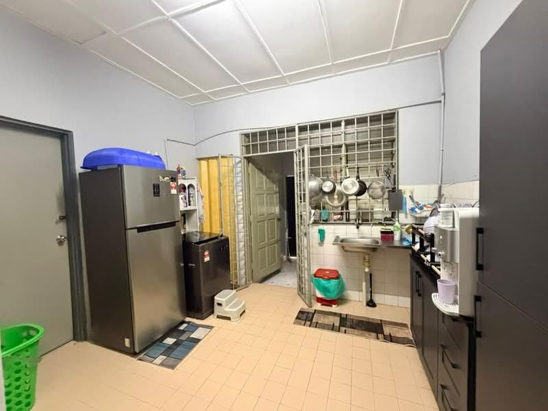 Rumah Teres 1 Tingkat untuk Dijual di Permas Jaya (Johor) - Sze Lee - Kitchen - PropertyGuru.com.my
