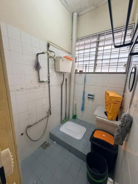 Rumah Teres 1 Tingkat untuk Dijual di Permas Jaya (Johor) - Sze Lee - Bathroom - PropertyGuru.com.my