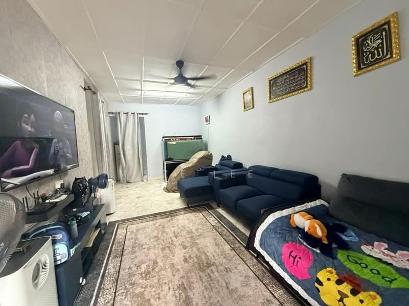 Rumah Teres 1 Tingkat untuk Dijual di Permas Jaya (Johor) - Sze Lee - Living Room - PropertyGuru.com.my