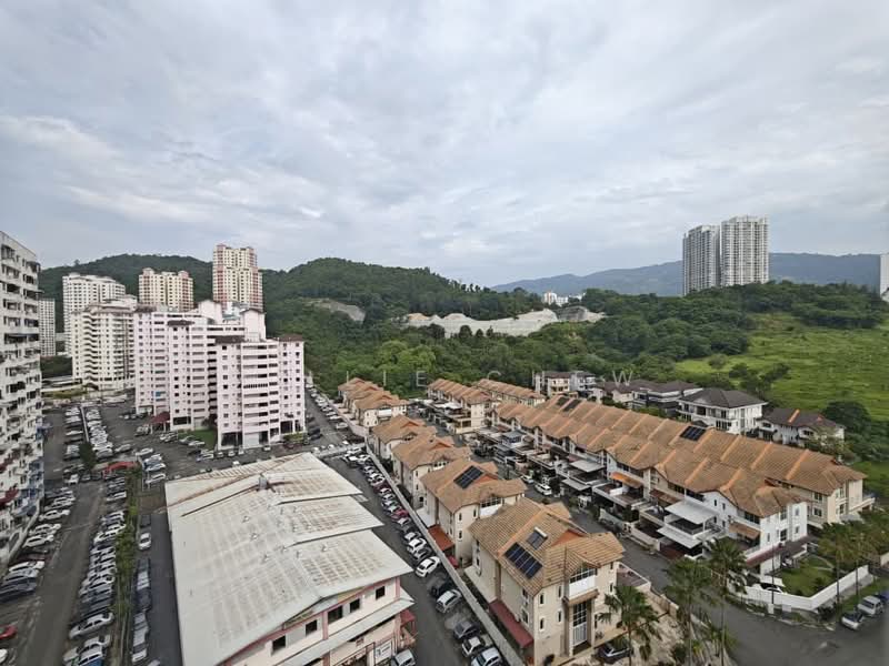 Apartment for Sale at Greenlane Heights Block B - Millie Chew - Exterior - PropertyGuru.com.my