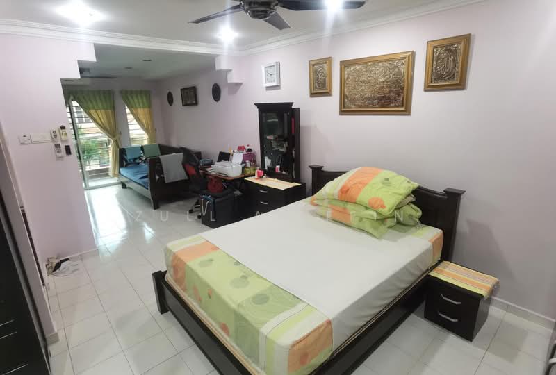 Rumah Teres 2 Tingkat untuk Dijual di Taman Gombak Permai (Batu Caves) - ZULL ARIFFIN - Bedroom - PropertyGuru.com.my
