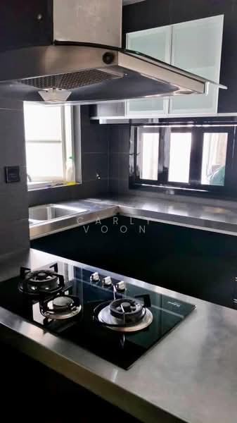 Condominium for Sale at The Straits View Condominium - Carly Voon - Kitchen - PropertyGuru.com.my