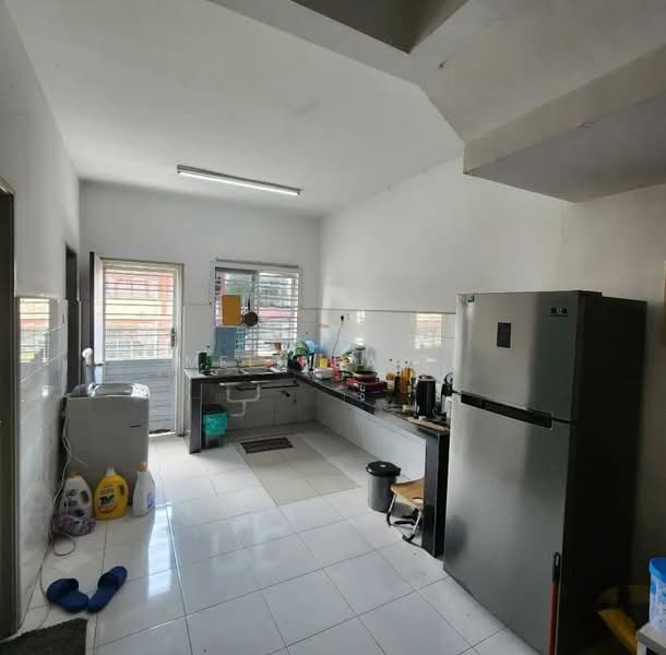 2-storey Terraced House for Sale in Taman Air Biru (Pasir Gudang) - Melinda Ee - Kitchen - PropertyGuru.com.my
