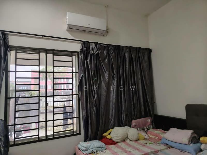 Cluster House for Rent in Taman Kota Masai (Pasir Gudang) - Nick Low - Bedroom - PropertyGuru.com.my