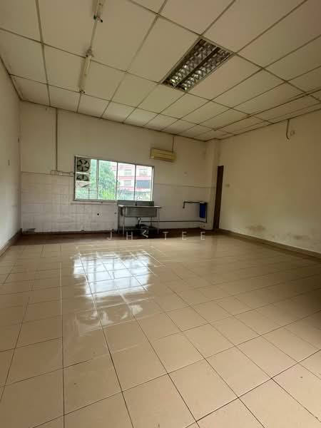 Office for Rent in Petaling Jaya (Selangor) - JH Tee - Interior - PropertyGuru.com.my
