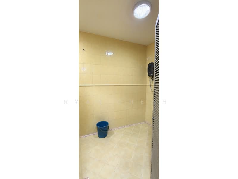 Rumah Teres 2 Tingkat untuk Dijual di Bandar Sri Damansara (Selangor) - Ryan Cheah - Bathroom - PropertyGuru.com.my