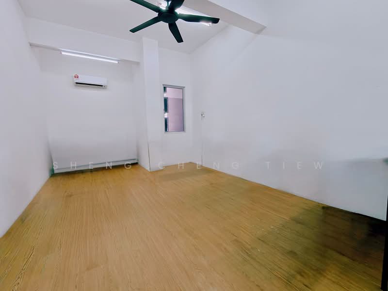 Shop / Office for Rent in Austin Heights (Tebrau) - Sheng Cheng Tiew - Interior - PropertyGuru.com.my