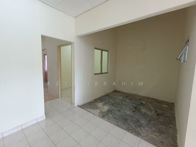 Rumah Teres 1 Tingkat untuk Dijual di Taman Puncak Jalil (Seri Kembangan) - Azli Ibrahim - Interior - PropertyGuru.com.my