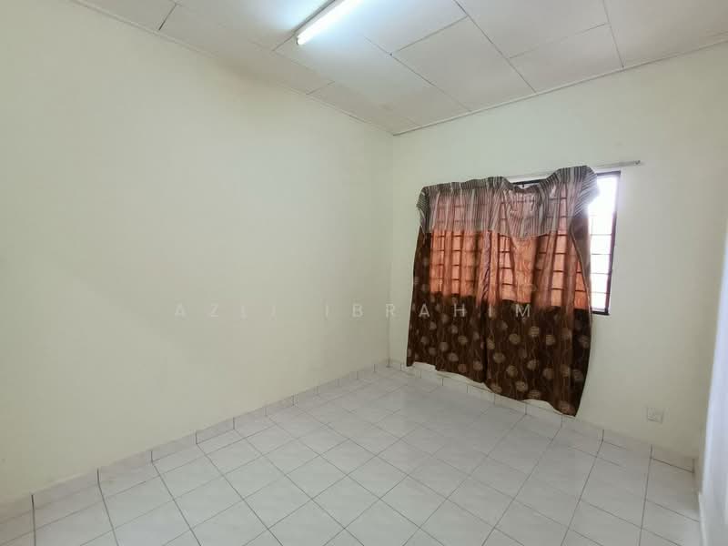 Rumah Teres 1 Tingkat untuk Dijual di Taman Puncak Jalil (Seri Kembangan) - Azli Ibrahim - Interior - PropertyGuru.com.my
