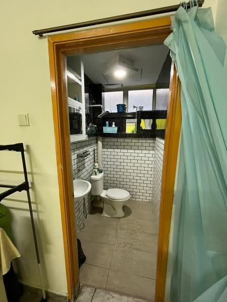 Pangsapuri untuk Dijual di Apartment Ruby - Abby Woo - Bathroom - PropertyGuru.com.my