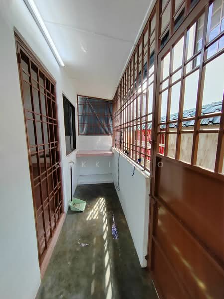 Rumah Teres 2 Tingkat untuk Dijual di Taman Johor Jaya (Johor Bahru) - Mikki Yeo - Balcony - PropertyGuru.com.my