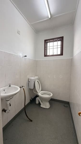 Rumah Teres 2 Tingkat untuk Dijual di Taman Johor Jaya (Johor Bahru) - Mikki Yeo - Bathroom - PropertyGuru.com.my