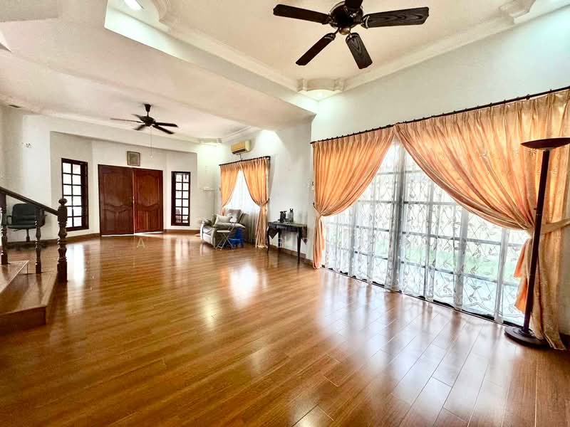 Rumah Teres 2 Tingkat untuk Dijual di Taman Kajang Utama (Kajang) - Azli Ibrahim - Living Room - PropertyGuru.com.my