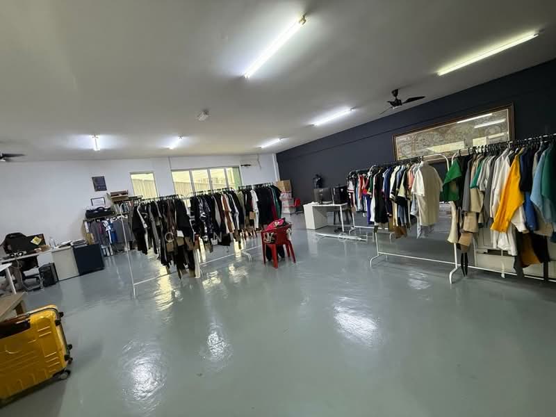 Semi-D Factory for Sale in Taman Mount Austin (Tebrau) - Cindy Soh - Interior - PropertyGuru.com.my