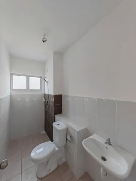 Rumah Teres 2 Tingkat untuk Dijual di Seremban 2 (Negeri Sembilan) - Bryan Choong - Bathroom - PropertyGuru.com.my