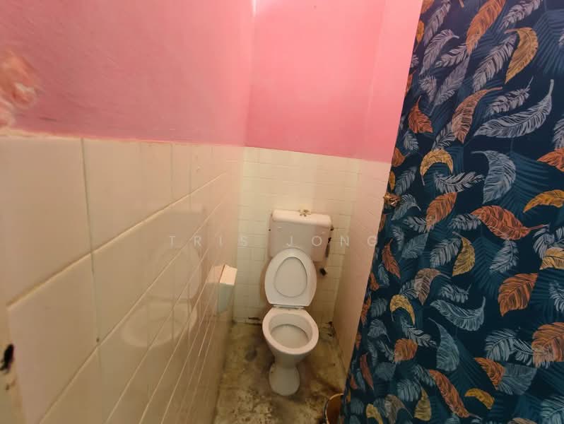 1-storey Terraced House for Sale in Bukit Beruntung (Selangor) - Tris Jong - Bathroom - PropertyGuru.com.my